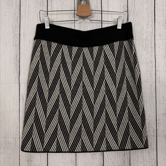 Fenn Wright Manson Women's Large Black & White Chevron Knit Pull-On Skirt - Picture 1 of 5